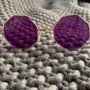 Super cool purple lens sunglasses!!